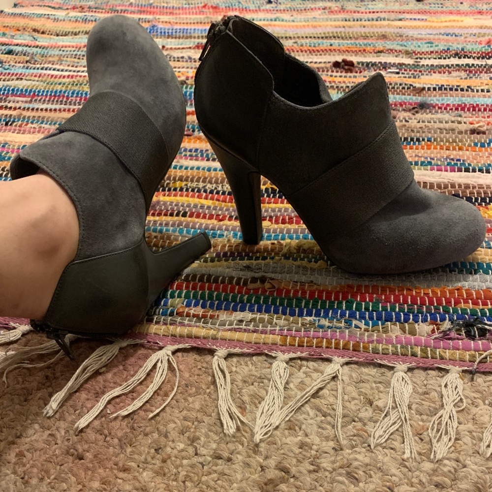 Gianni Bini Grey Booties